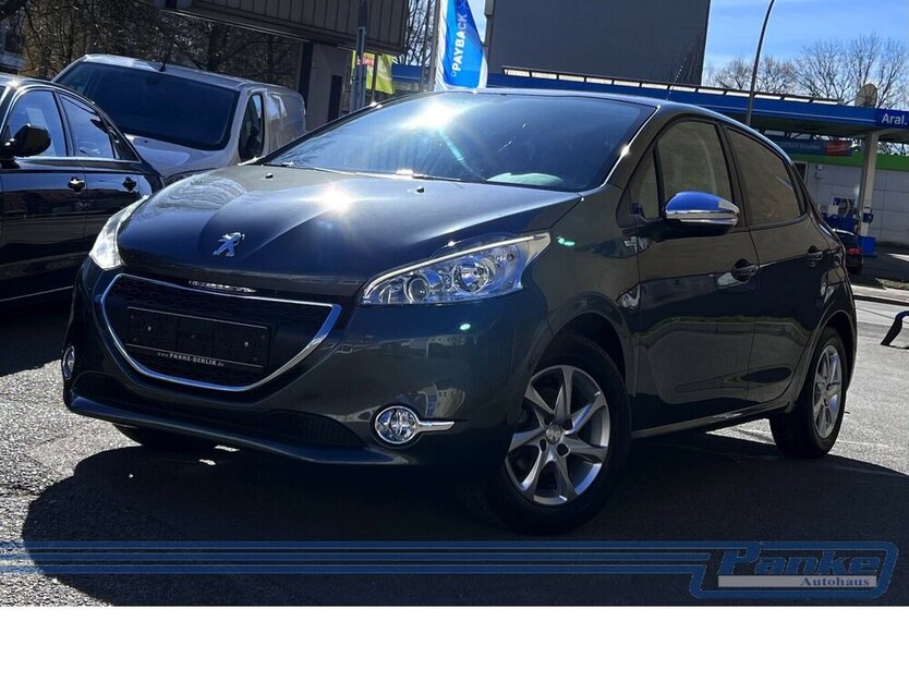 Peugeot 208 Style 1.2*SHZ*5trg*PDC*Klima*Blueto*Tempo* 73.611 km 8.490 € Berlin 13187