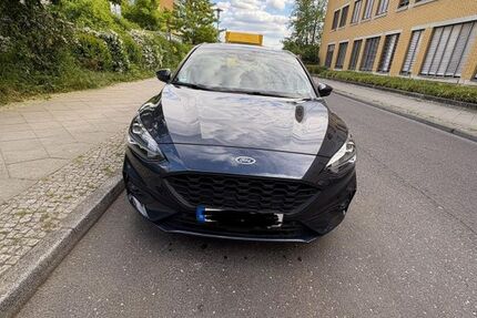 Ford Focus 92.000 km 13.000 &euro; Berlin 12627