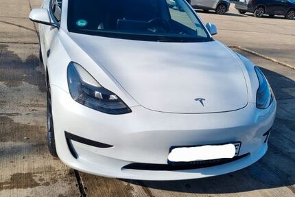Tesla Model 3 73.000 km 21.500 &euro; Berlin 12687