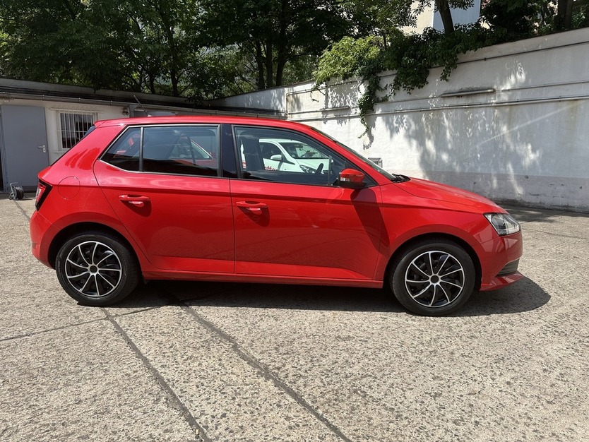 Skoda Fabia 1.0 Ambition 1.Hand Klima 34.792 km 11.690 € Berlin 10247