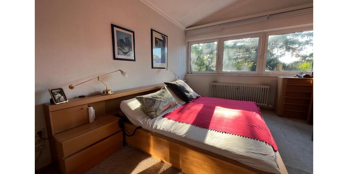 Grüne Oase mitten in der Stadt in ruhiger Seitenstraße 7 zimmer