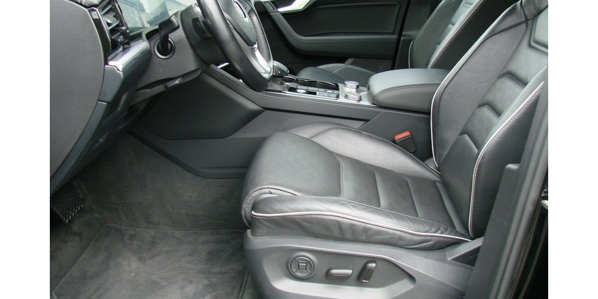 VW Touareg 3.0TDi Elegance 4Motion ACC Luftfederung I 149.571 km 32.980 &euro; Falkensee 14612