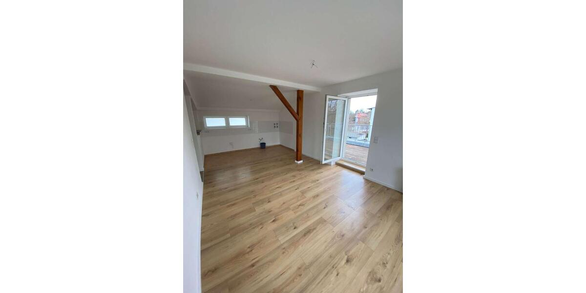 Sehr helle 2-Raum Wohnung mit großem Balkon in Zeuthen 2 zimmer