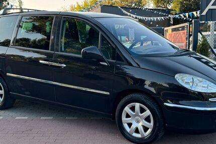 Peugeot 807