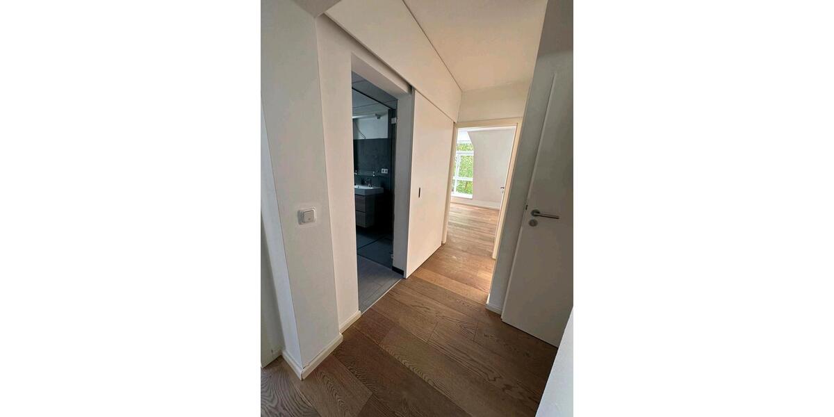 Dachgeschoßwohnung Velten - 3 Zimmer, 77 m&sup2;, 1.500&euro; | Angebot:26403569