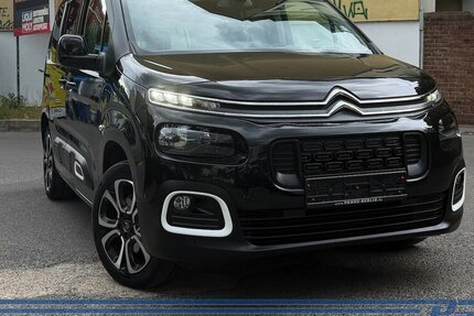 Citroen Berlingo Shine M 130*Pano*SHZ*DAB*NAV*KEYL.*TotW 87.475 km 15.890 &euro; Berlin 13187