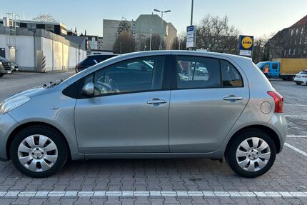Toyota Yaris 112.006 km 5.500 &euro; Berlin 14050
