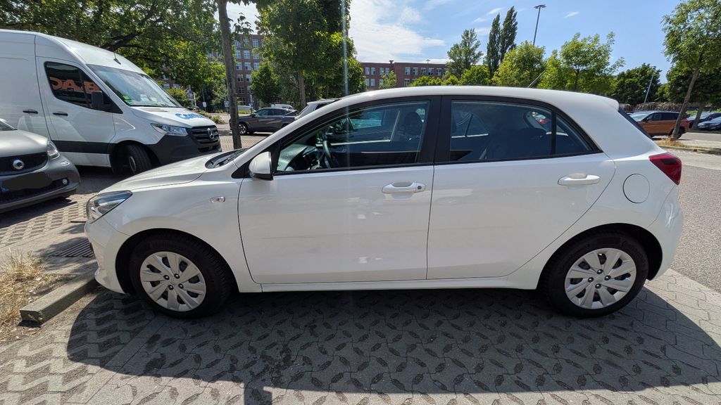 Kia Rio 21.728 km 8.500 &euro; Berlin 12277