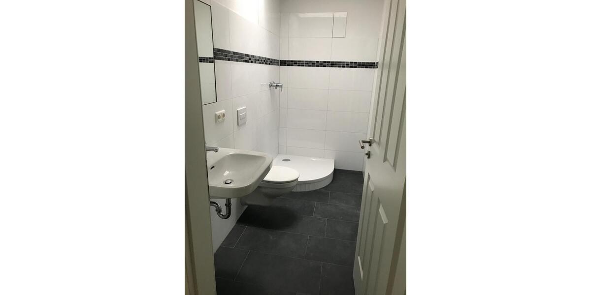 Reihenhaus Berlin Reinickendorf - 5 Zimmer, 160 m&sup2;, 2.350&euro; | Angebot:25722107