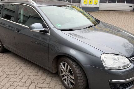 VW Golf 211.243 km 3.200 &euro; Berlin 10999