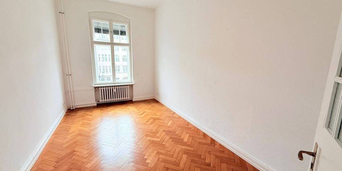 Etagenwohnung Berlin Charlottenburg - 6 Zimmer, 209 m&sup2;, 2.715&euro; | Angebot:25739907