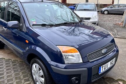 Ford Fusion 130.000 km 2.490 &euro; Berlin 13403