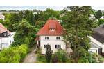 Wohnen im Grünen mit Potenzial: Bezugsfreies Haus mit Garten vor den Toren der Hauptstadt
