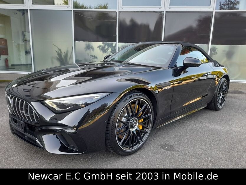 Mercedes-Benz SL 63 AMG 2.100 km 171.350 € Berlin 14052