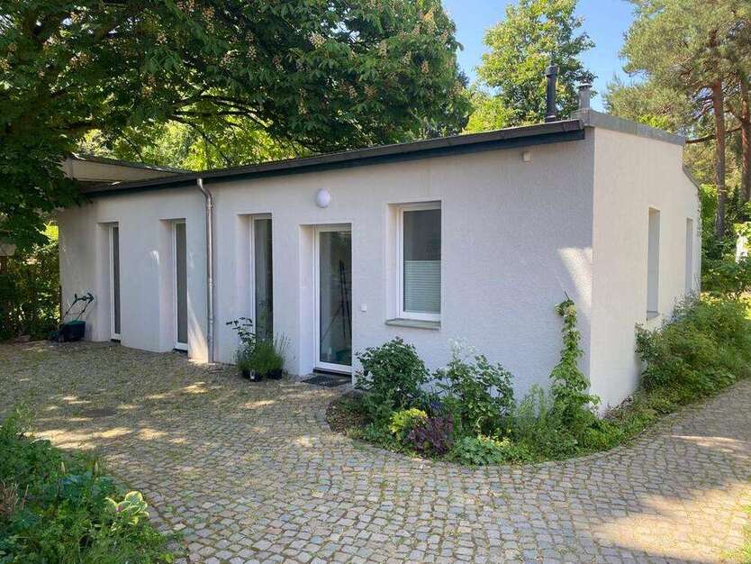 Haus zum Mieten in Berlin Hermsdorf 1.600 € 71.42 m²