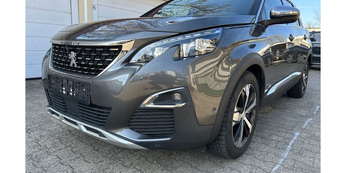Peugeot 5008 160.000 km 15.950 &euro; Berlin 13403