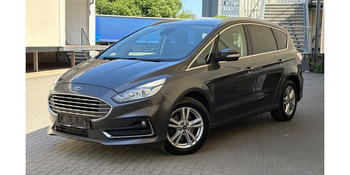 Ford S-Max 211.000 km 10.999 &euro; Berlin 12057