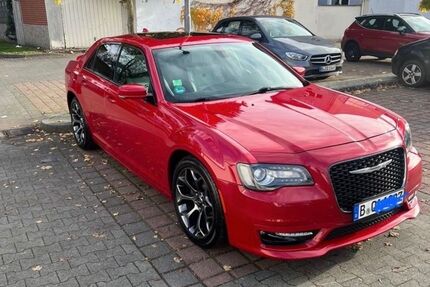 Chrysler 300C 94.000 km 22.999 &euro; Berlin 13581
