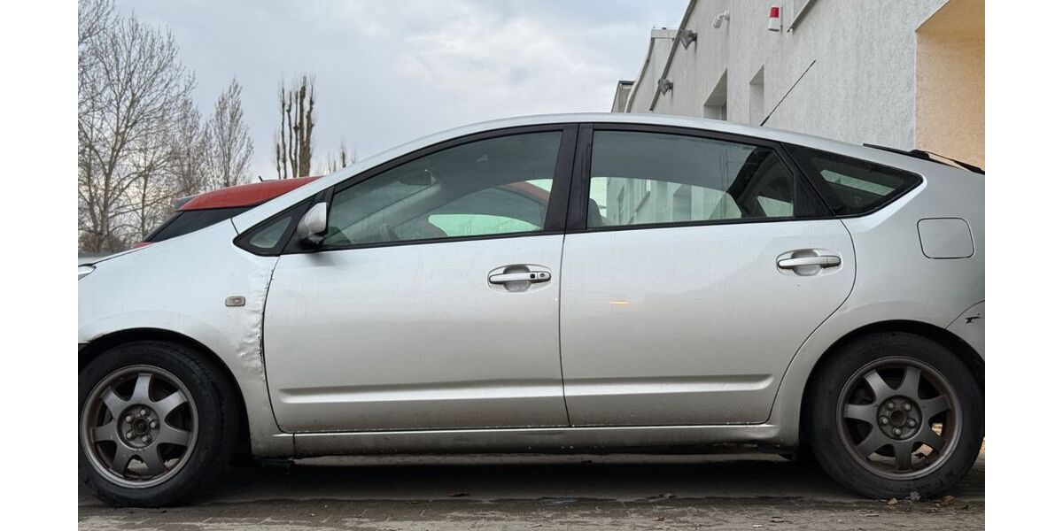 Toyota Prius 250.000 km 2.950 &euro; Berlin 10365