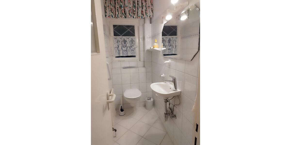 Bungalow Berlin Steglitz-Zehlendorf - 5.5 Zimmer, 160 m&sup2;, 2.500&euro; | Angebot:26644854