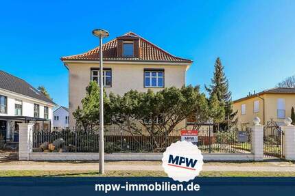 Haus Berlin Biesdorf - 8 Zimmer, 220 m&sup2;, 690.000&euro; | Angebot:25663205