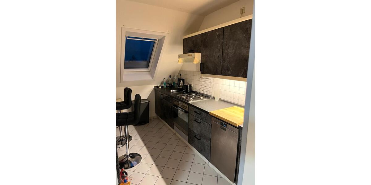 Dachgeschoßwohnung Berlin Tempelhof-Schöneberg - 3 Zimmer, 70 m&sup2;, 1.200&euro; | Angebot:26003039