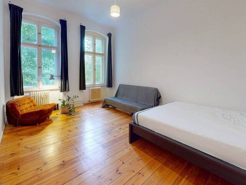 Bezugsfreie 1-Zimmer-AltbauWohnung mit Blick ins Grüne am Tempelhofer Feld