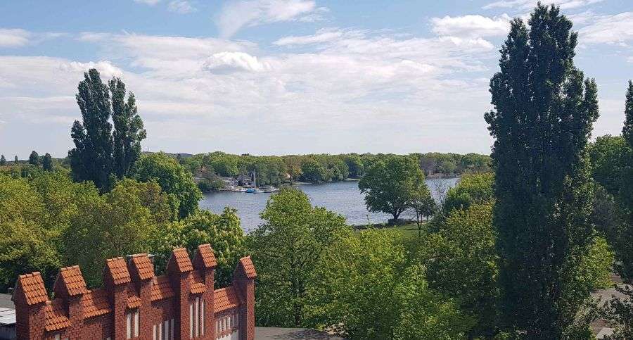 Wohnung zum Mieten in Berlin 1.990 € 90.5 m²