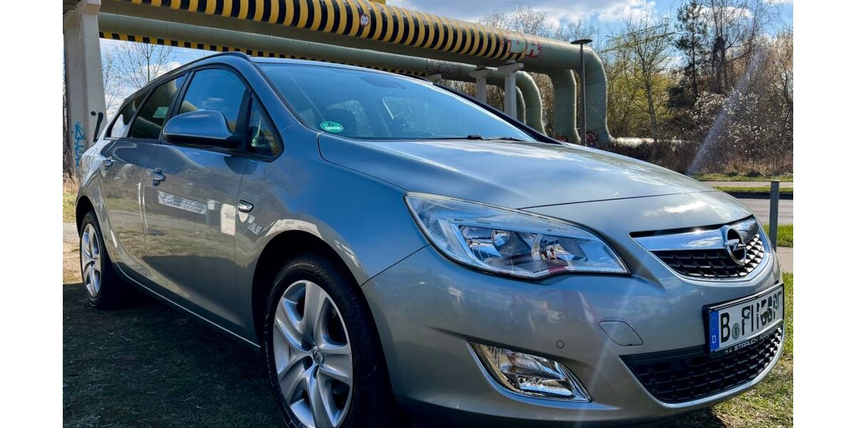 Opel Astra 108.200 km 5.900 &euro; Berlin 13057