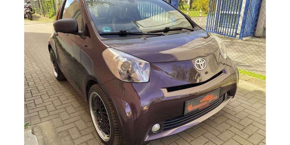 Toyota iQ 104.939 km 4.990 &euro; Berlin 12107