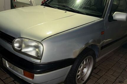 VW Golf 144.090 km 1.899 &euro; Berlin 13088