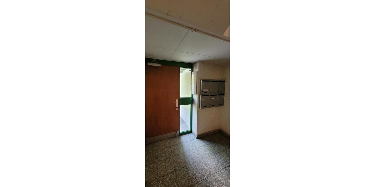 Etagenwohnung Berlin Charlottenburg-Wilmersdorf - 2.5 Zimmer, 70 m&sup2;, 250.000&euro; | Angebot:27036168