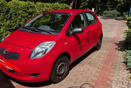 Toyota Yaris 114.000 km 2.499 &euro; Schildow 16552