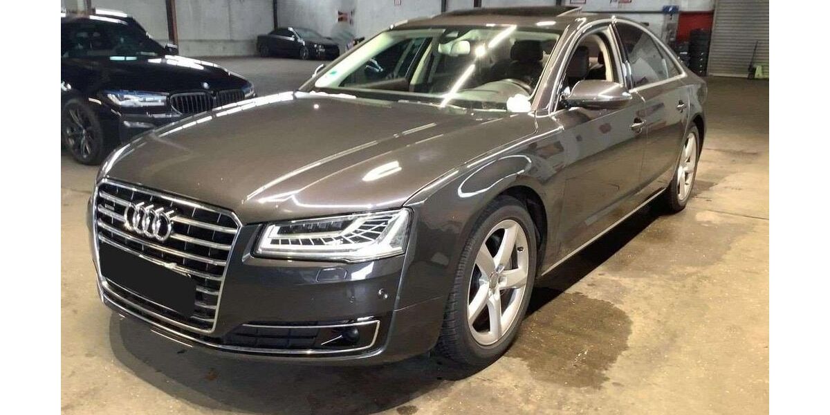 Audi A8 124.986 km 29.950 &euro; Teltow 14513