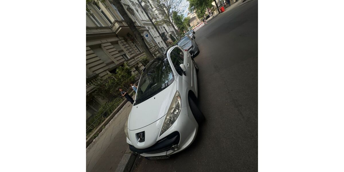 Peugeot 207 142.000 km 1.399 &euro; Berlin 10623
