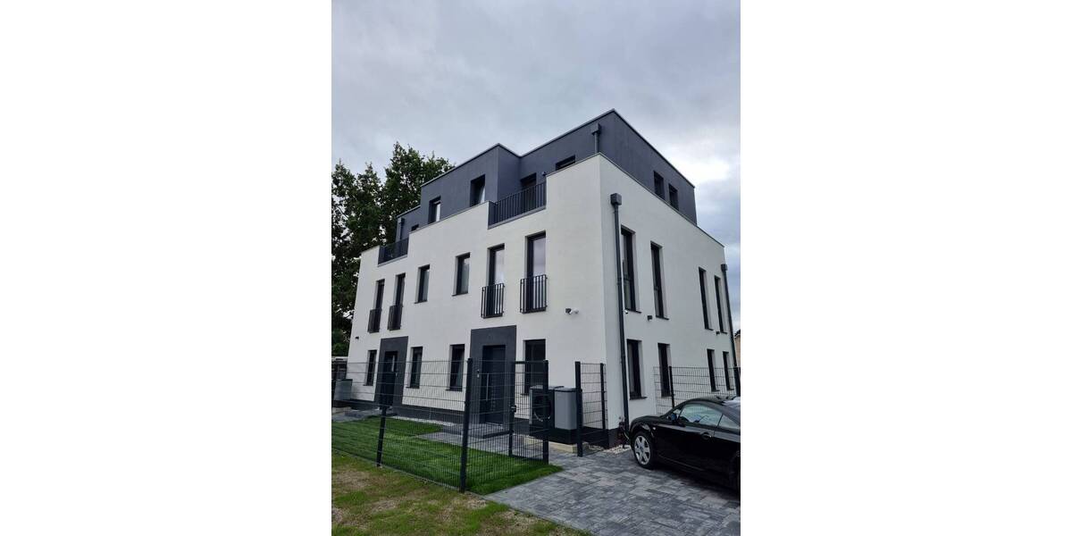 Doppelhaushälfte Berlin Altglienicke - 5 Zimmer, 160 m&sup2;, 2.900&euro; | Angebot:26247801