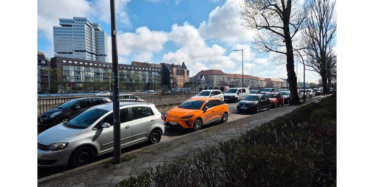 Erdgeschoßwohnung Berlin Charlottenburg-Wilmersdorf - 1 Zimmer, 32 m&sup2;, 750&euro; | Angebot:25968258