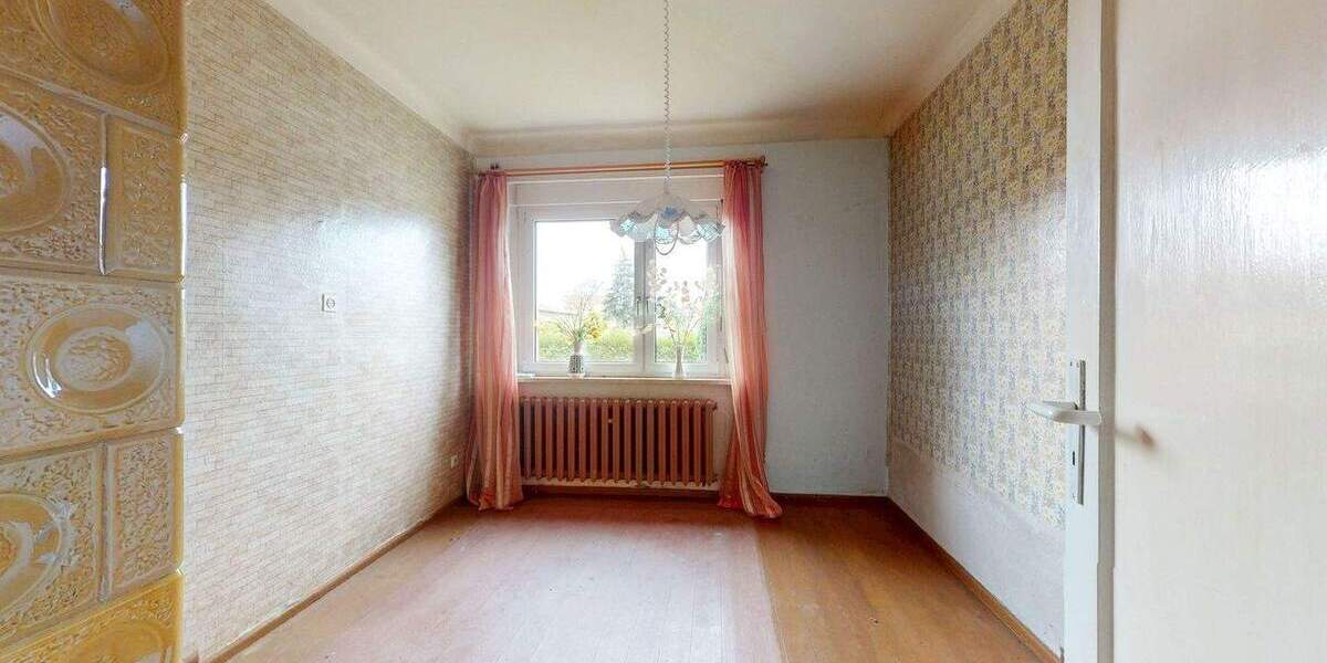 Altbau mit Charakter - freistehendes Einfamilienhaus mit großem Garten & Kachelöfen 6 zimmer