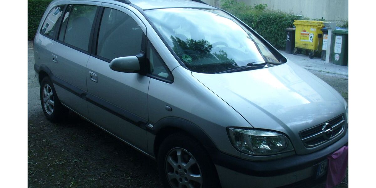 Opel Zafira 133.800 km 2.000 &euro; Berlin 13156