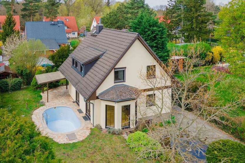 Haus zum Kaufen in Berlin 697.500 € 134.38 m²