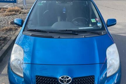 Toyota Yaris 100.000 km 3.750 &euro; Berlin 10627