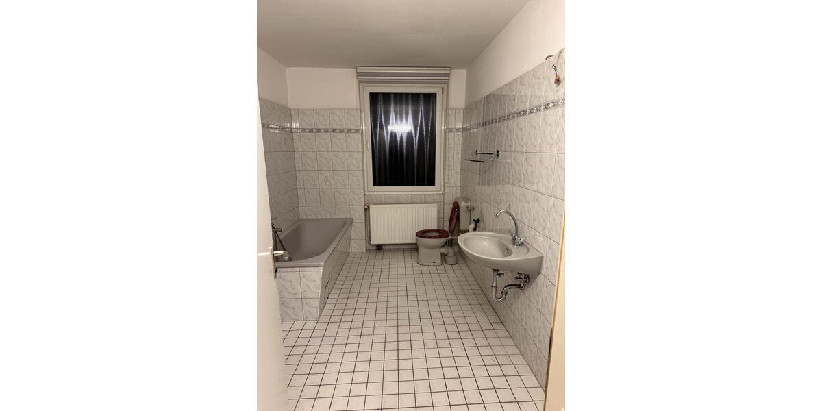 Freistehendes Haus mit ca. 200 m², Garten & Parkplatz 7 zimmer