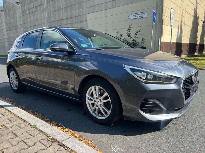i30