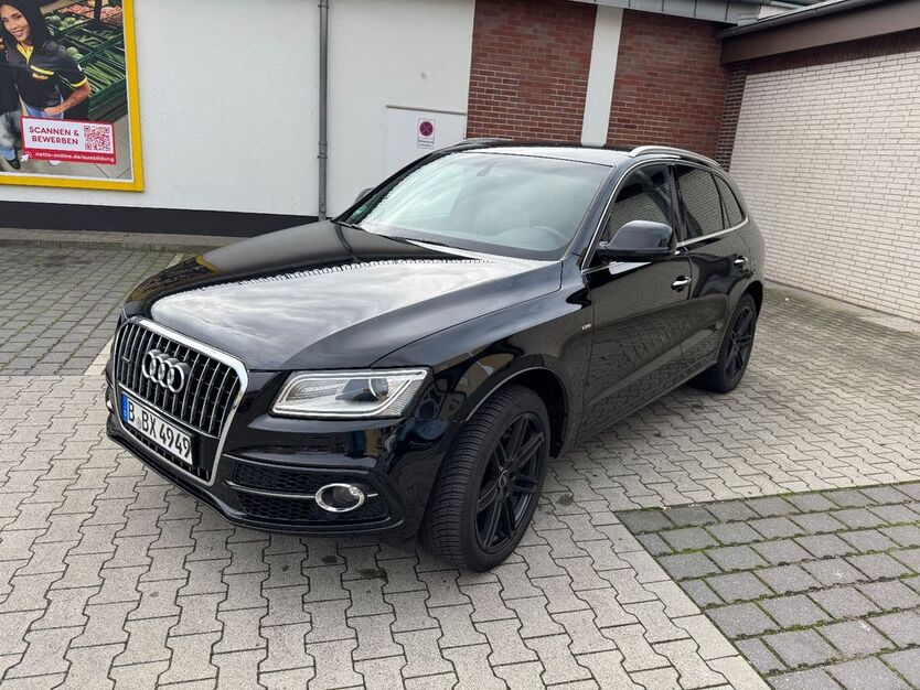 Audi Q5 211.000 km 15.900 € Berlin 13405
