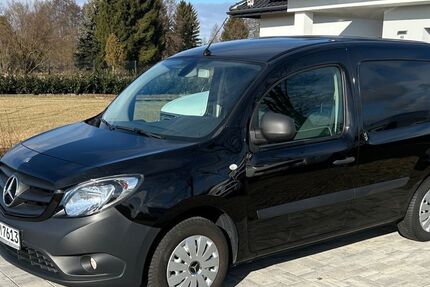 Mercedes-Benz Citan 182.000 km 9.999 &euro; Berlin 14055