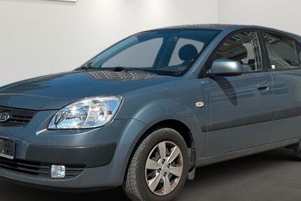 Kia Rio 74.744 km 2.699 &euro; Berlin 12681