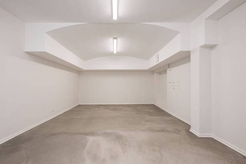 Moderne 65 m² Souterrain-Gewerbefläche - ideal für Büro oder Praxis
