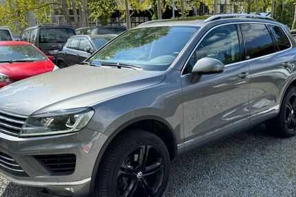 VW Touareg 331.339 km 14.690 &euro; Panketal 16341