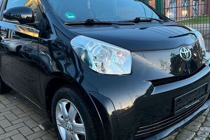 Toyota IQ 99.000 km 4.699 &euro; Berlin Weißensee-Pankow 13086