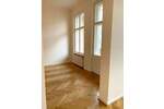 Nähe Ku-Damm AltbauWohnung mit Balkon, abgez. Dielen und Wannenbad (WG-Tauglich)